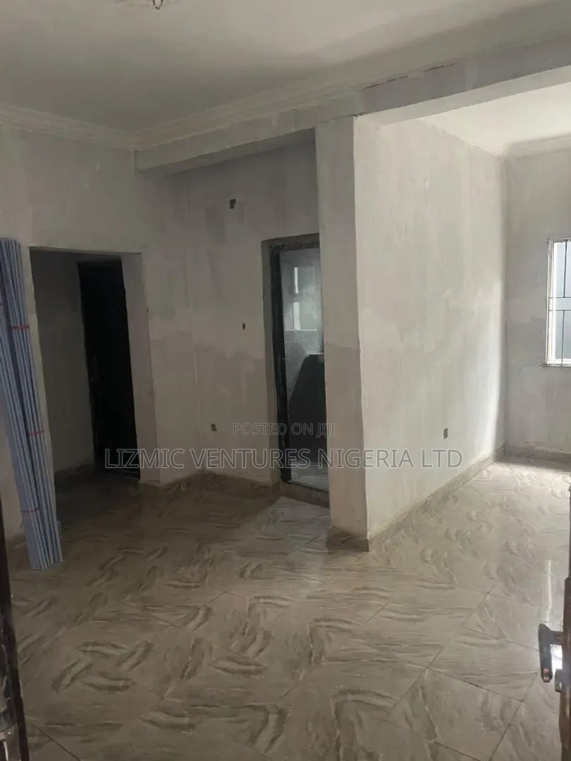 2bdrm Apartment in Moshalashi, Igando / Ikotun/Igando for rent