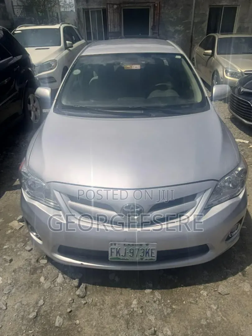 Toyota Corolla 2009 Silver