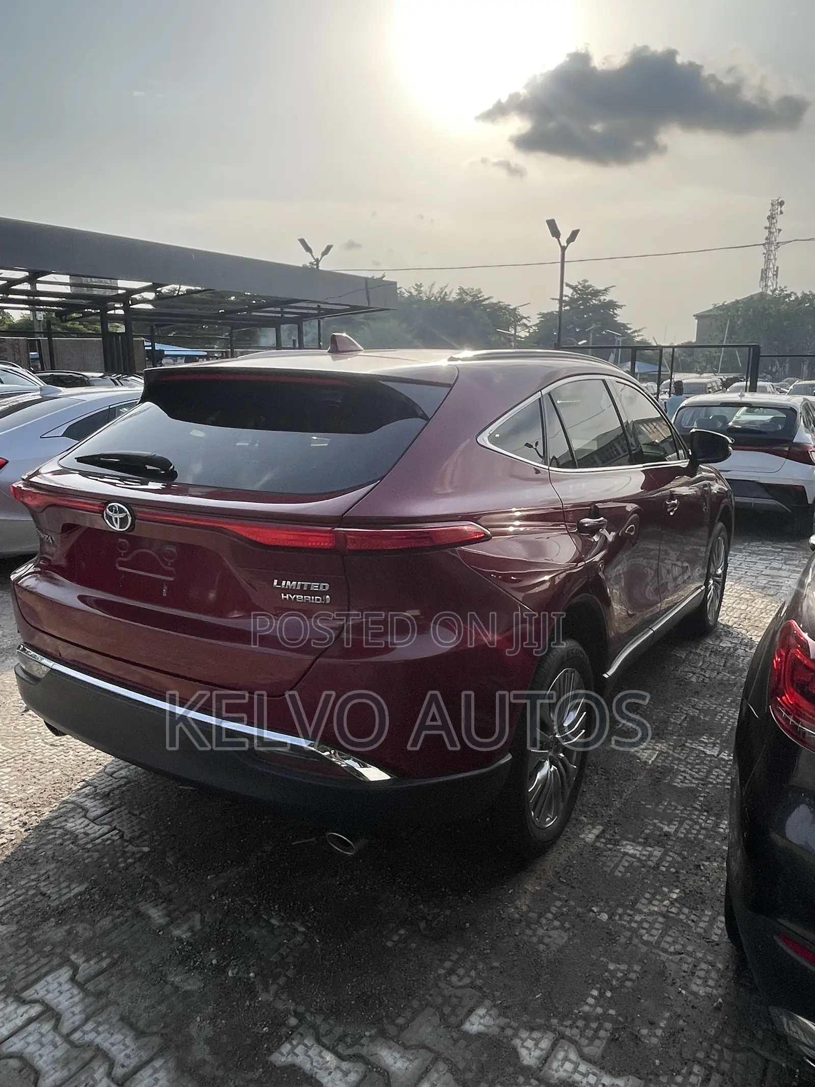Toyota Venza 2022 Red