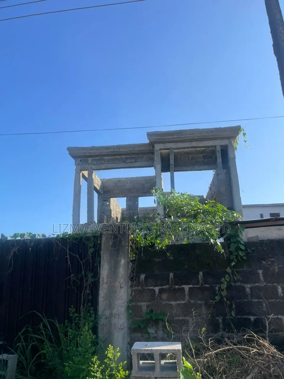 5bdrm Duplex in Hand Of Fire, Igando / Ikotun/Igando for sale