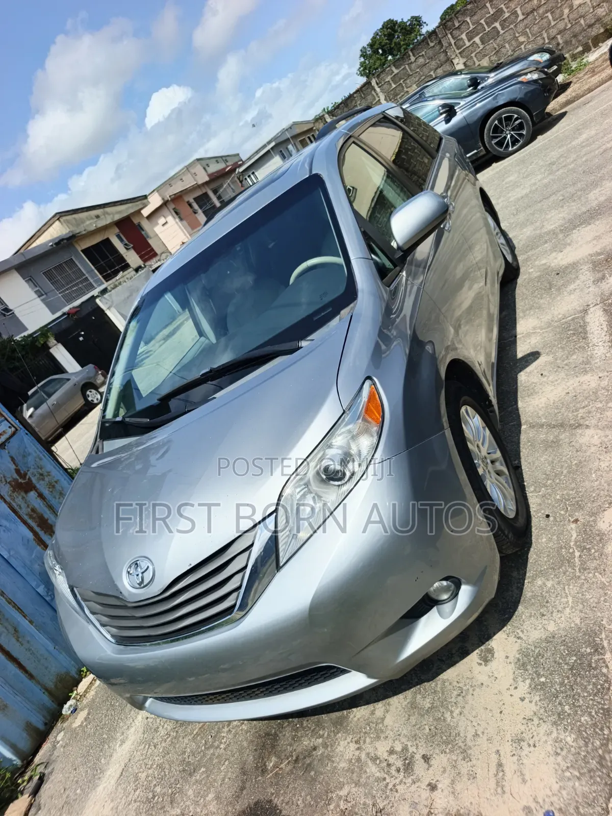 Toyota Sienna 2012 Silver
