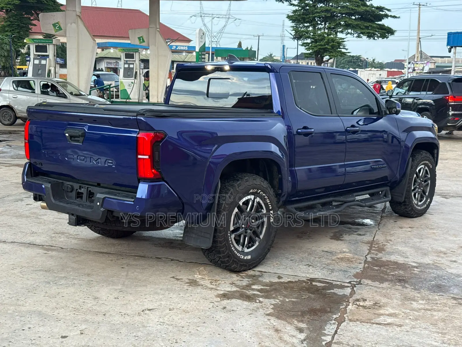 Toyota Tacoma TRD Off-Road Double Cab 4WD 5.0 ft. SB (Automatic) 2025
