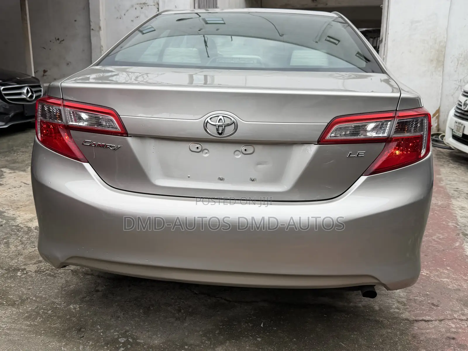 Toyota Camry LE 4dr Sedan (2.5L 4cyl 6A) 2014 Gold