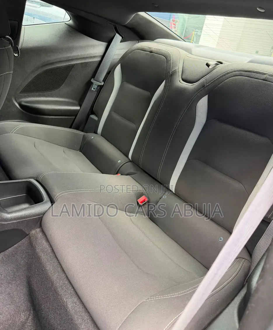 Chevrolet Camaro 2020 White