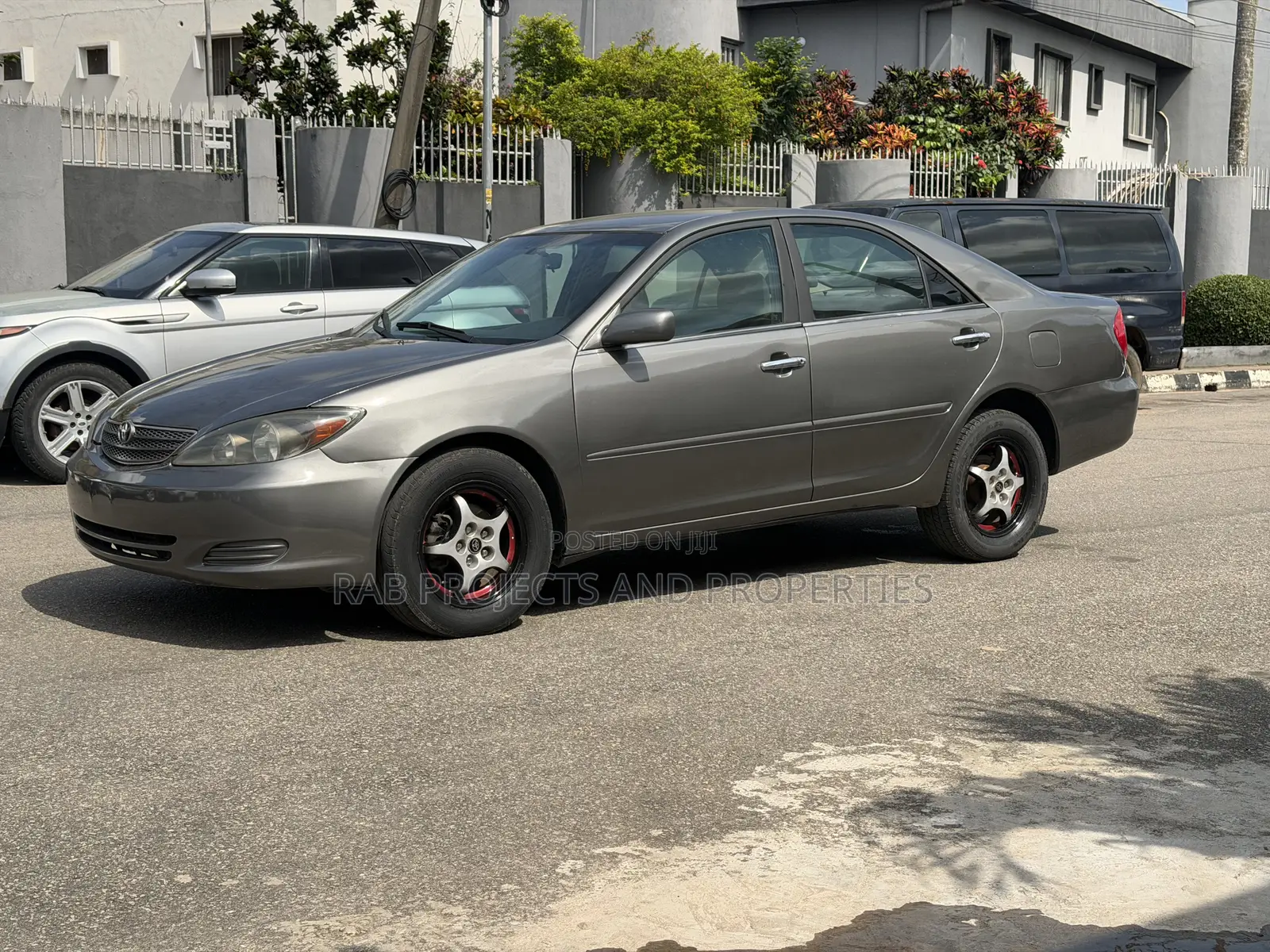 Toyota Camry XLE 4dr Sedan (2.4L 4cyl 4A) 2004 Gray