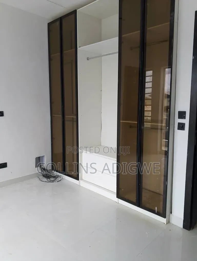 4bdrm Duplex in Peninsula Sangotedo for sale