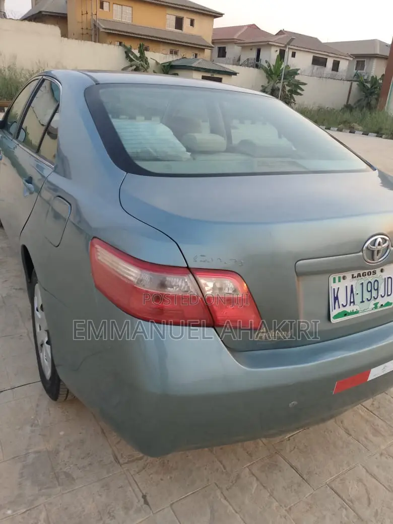 Toyota Camry 2007 Gray