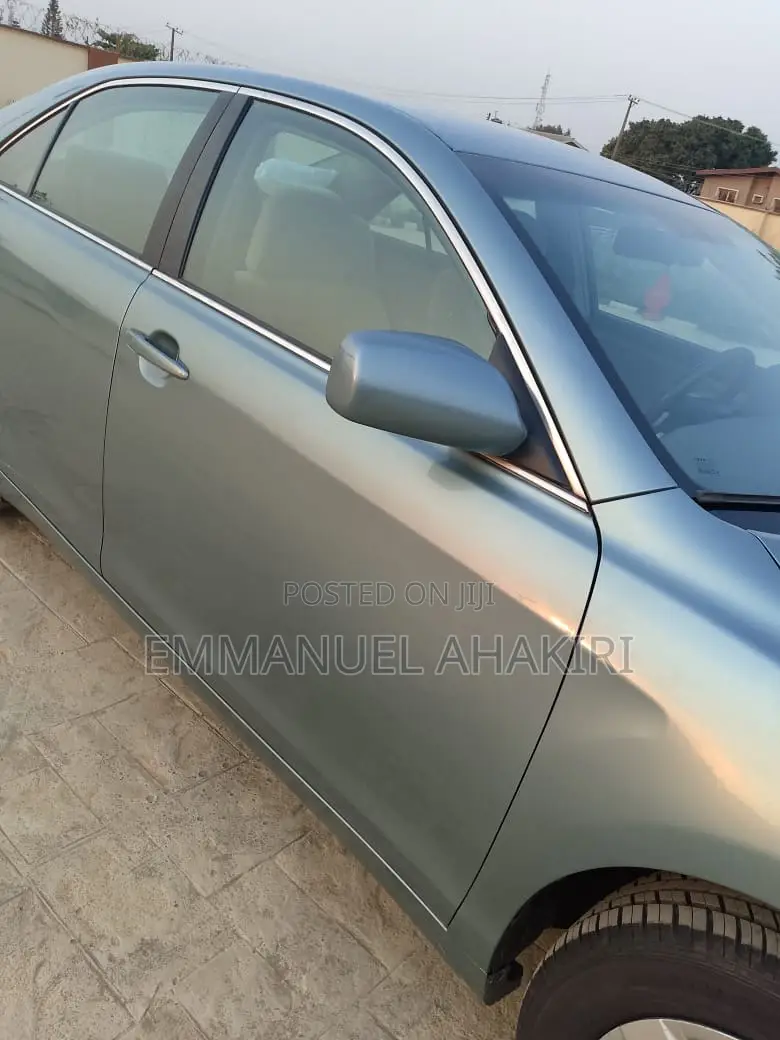 Toyota Camry 2007 Gray