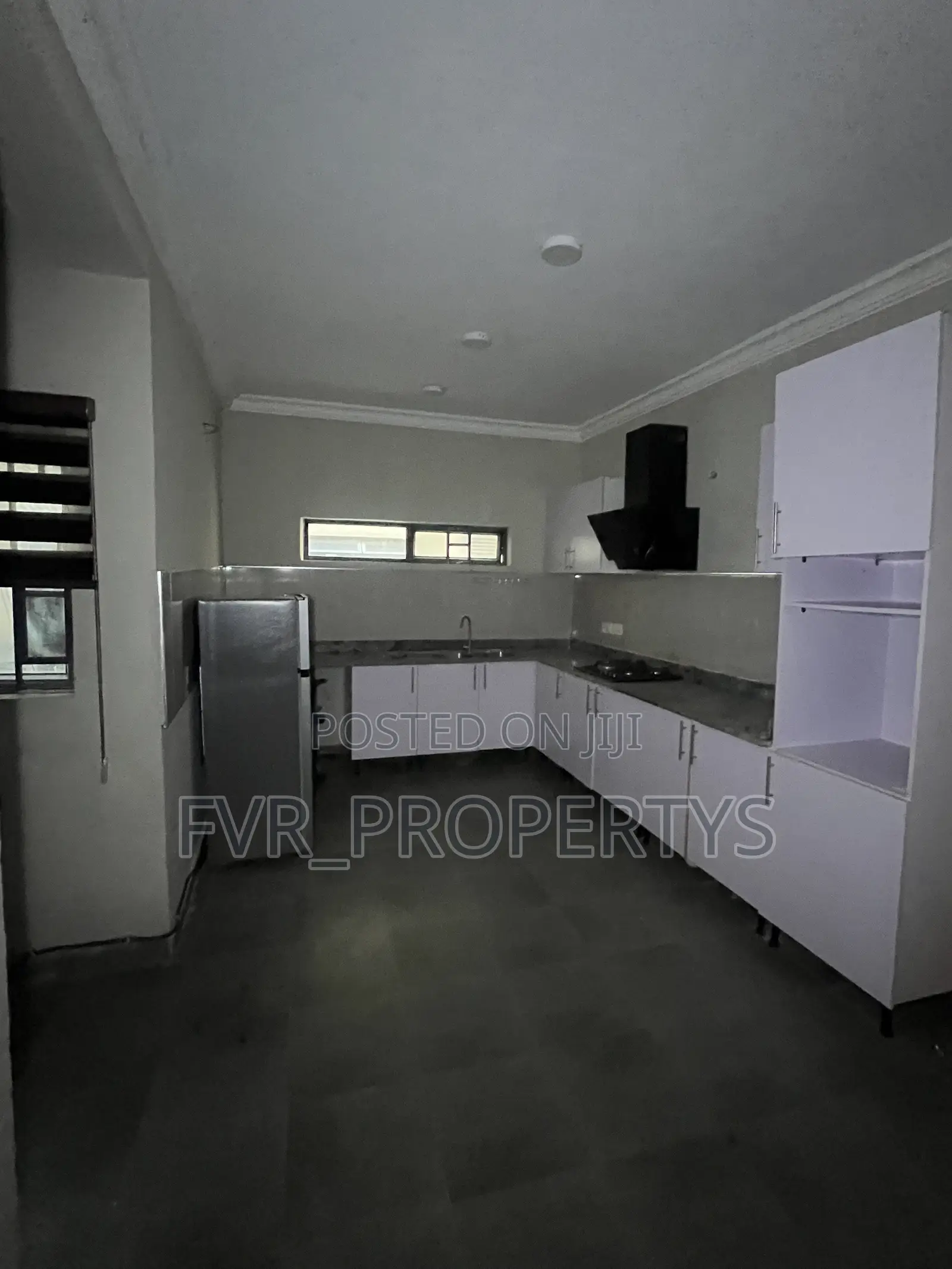 Furnished 3bdrm Block of Flats in Megamond, Ikota for rent