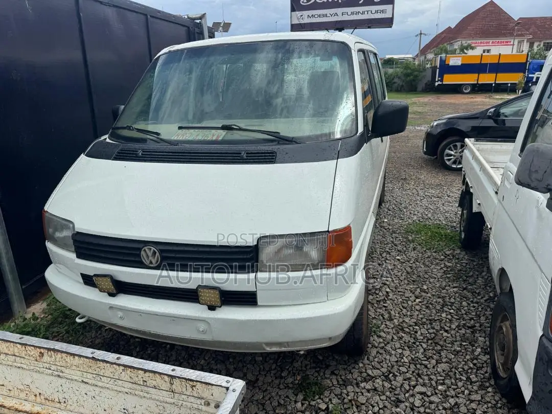 Volkswagen Transporter 2003 White