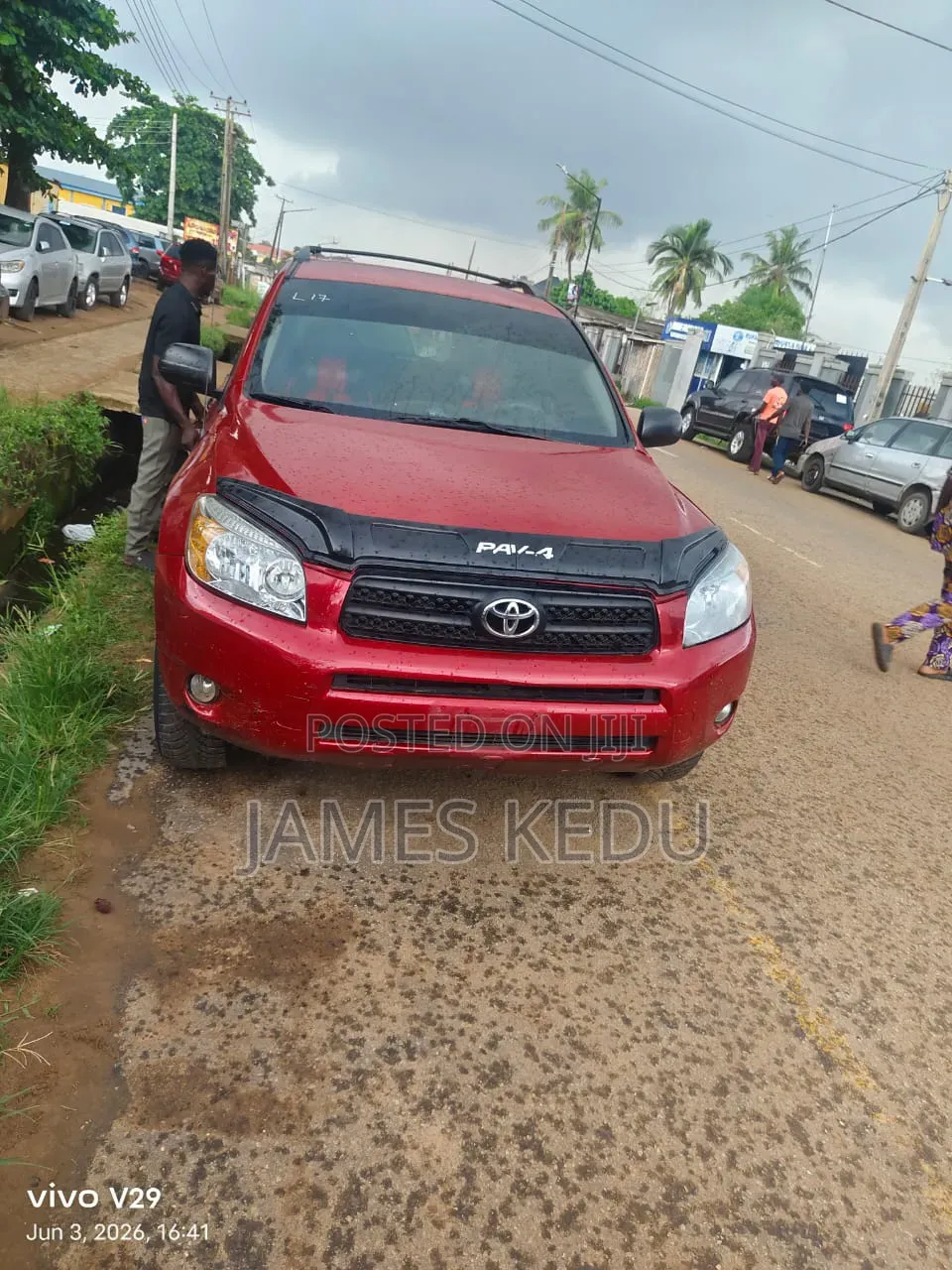 Toyota RAV4 2010 Red
