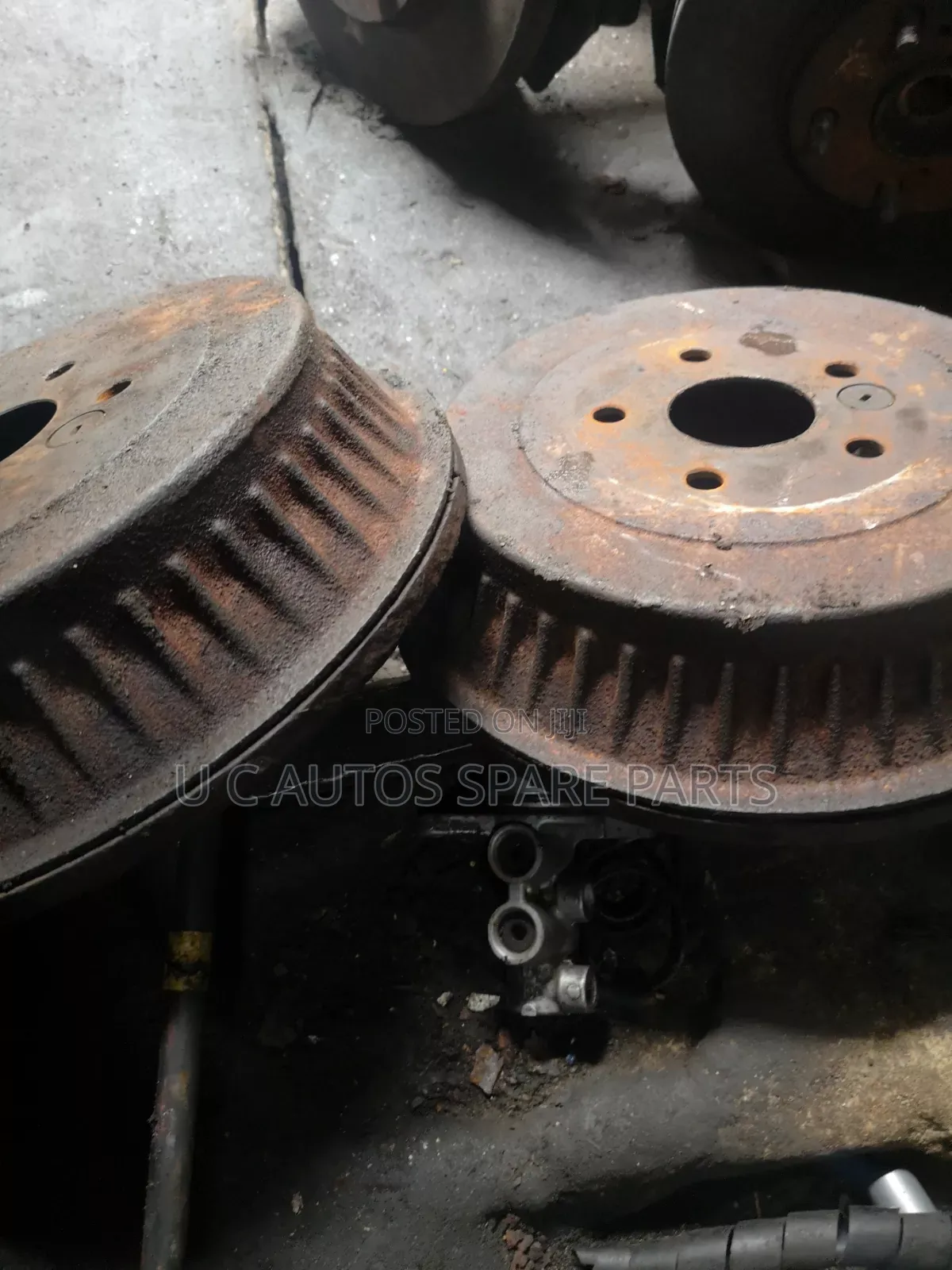Toyota Sienna 1998 to 2002 02 Models, Back Wheel Drums