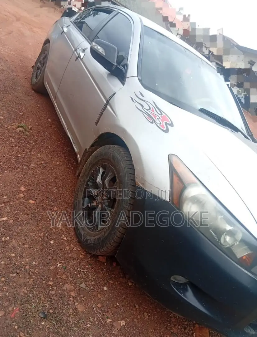Honda Accord 2008 Silver