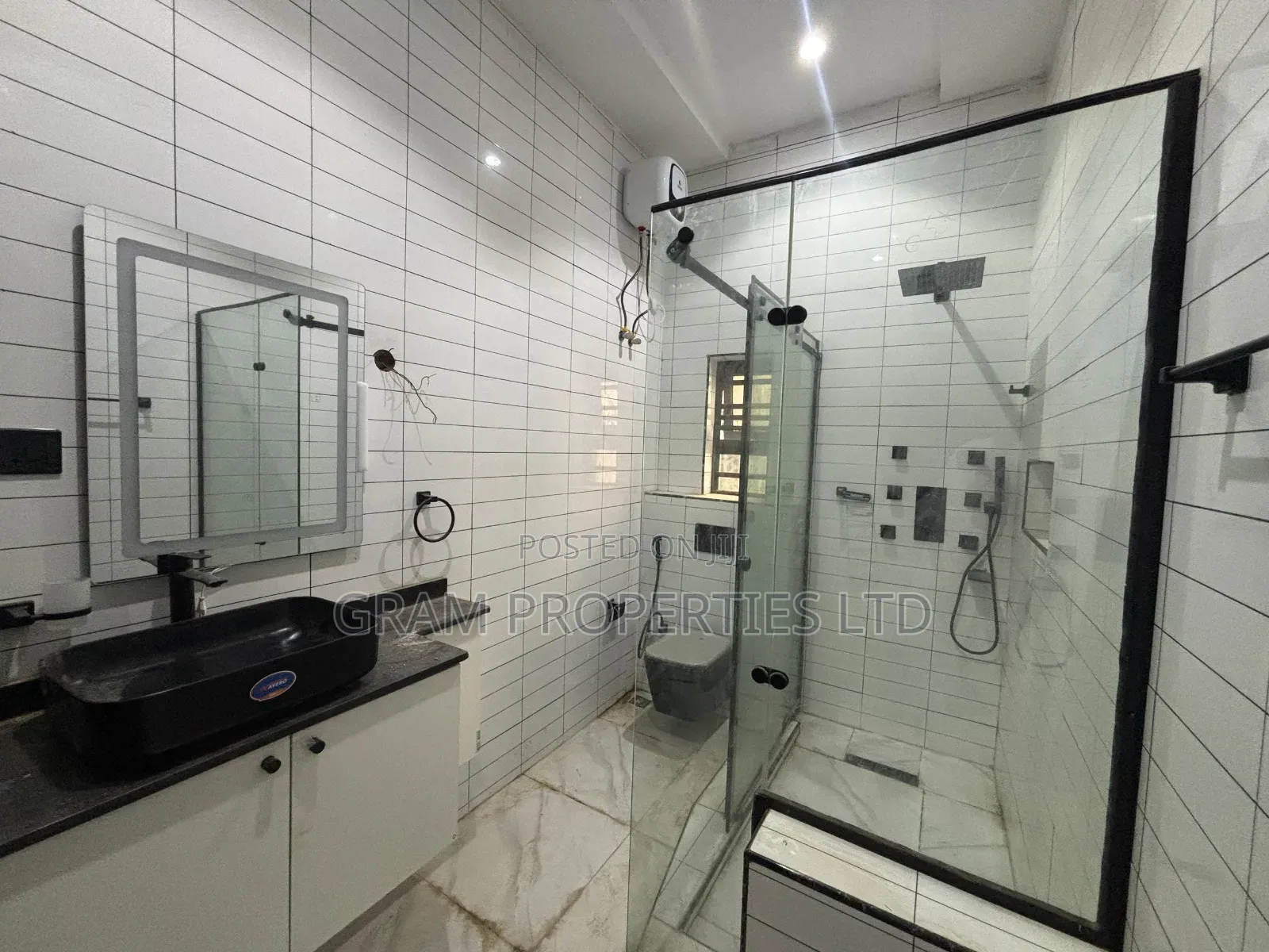 4bdrm Duplex in Jahi By Gilmor for sale