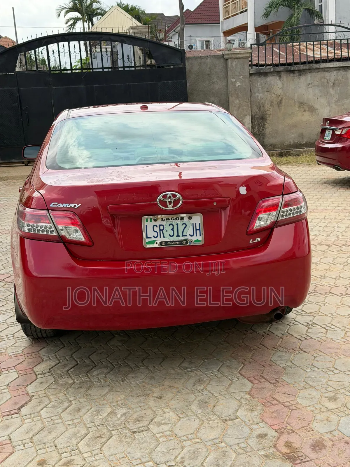 Toyota Camry LE 4dr Sedan (2.5L 4cyl 6AM) 2010 Red