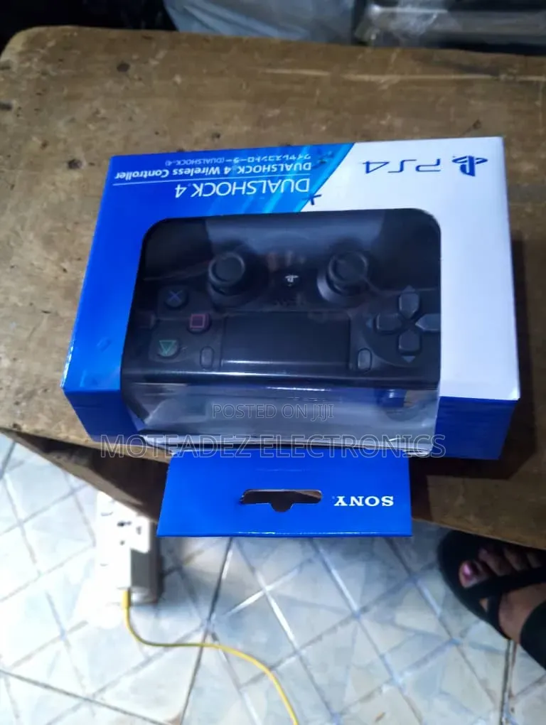 Brand New Sony Playstation 4 Dual Shock Controller/Pad