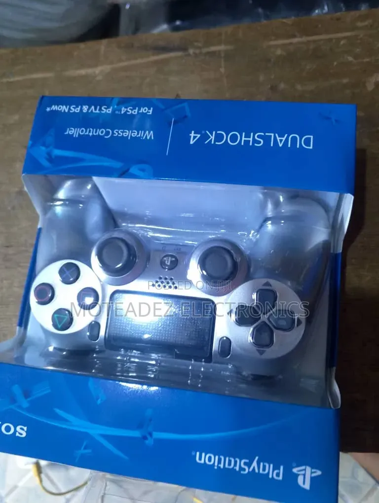 Brand New Sony Playstation 4 Dual Shock Controller/Pad