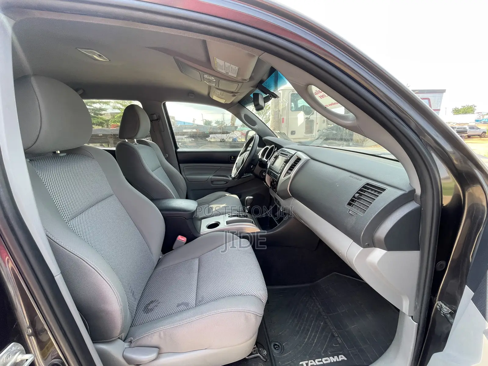 Toyota Tacoma Double Cab 4x2 PreRunner 4.0L V6 5-Speed Automatic 2013