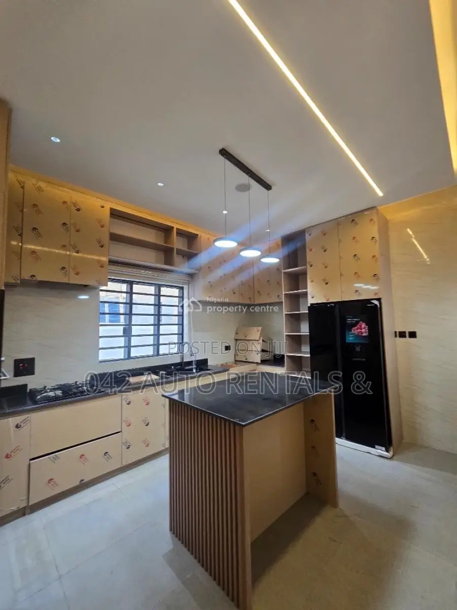 4bdrm Duplex in Centenary City, Enugu for sale