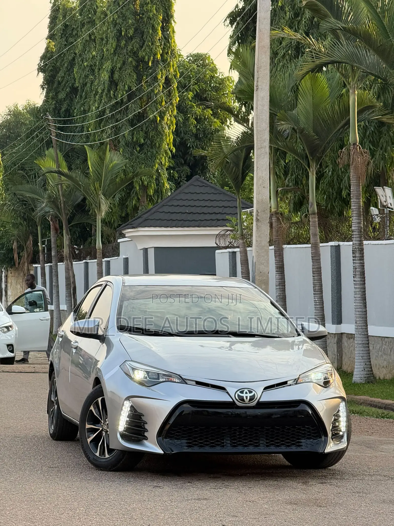 Toyota Corolla 2019 Silver