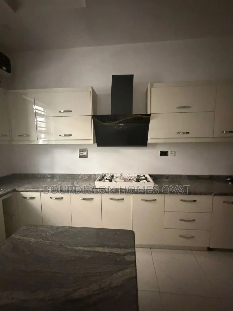 5bdrm Duplex in Chevron Lekki Lagos for sale