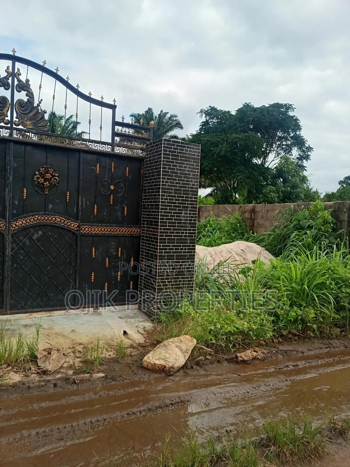 4bdrm Bungalow in Ojik Properties, Owerri for sale