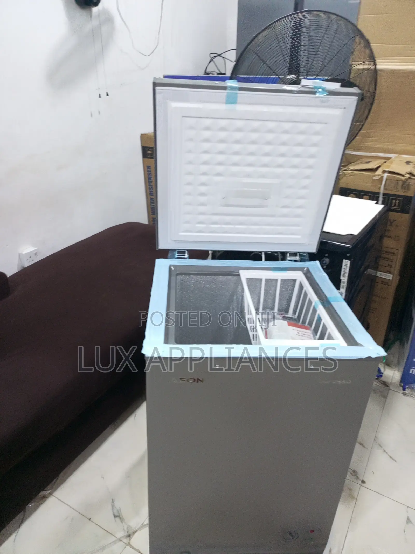 Aeon 100l Freezer With Interior Led Illumination