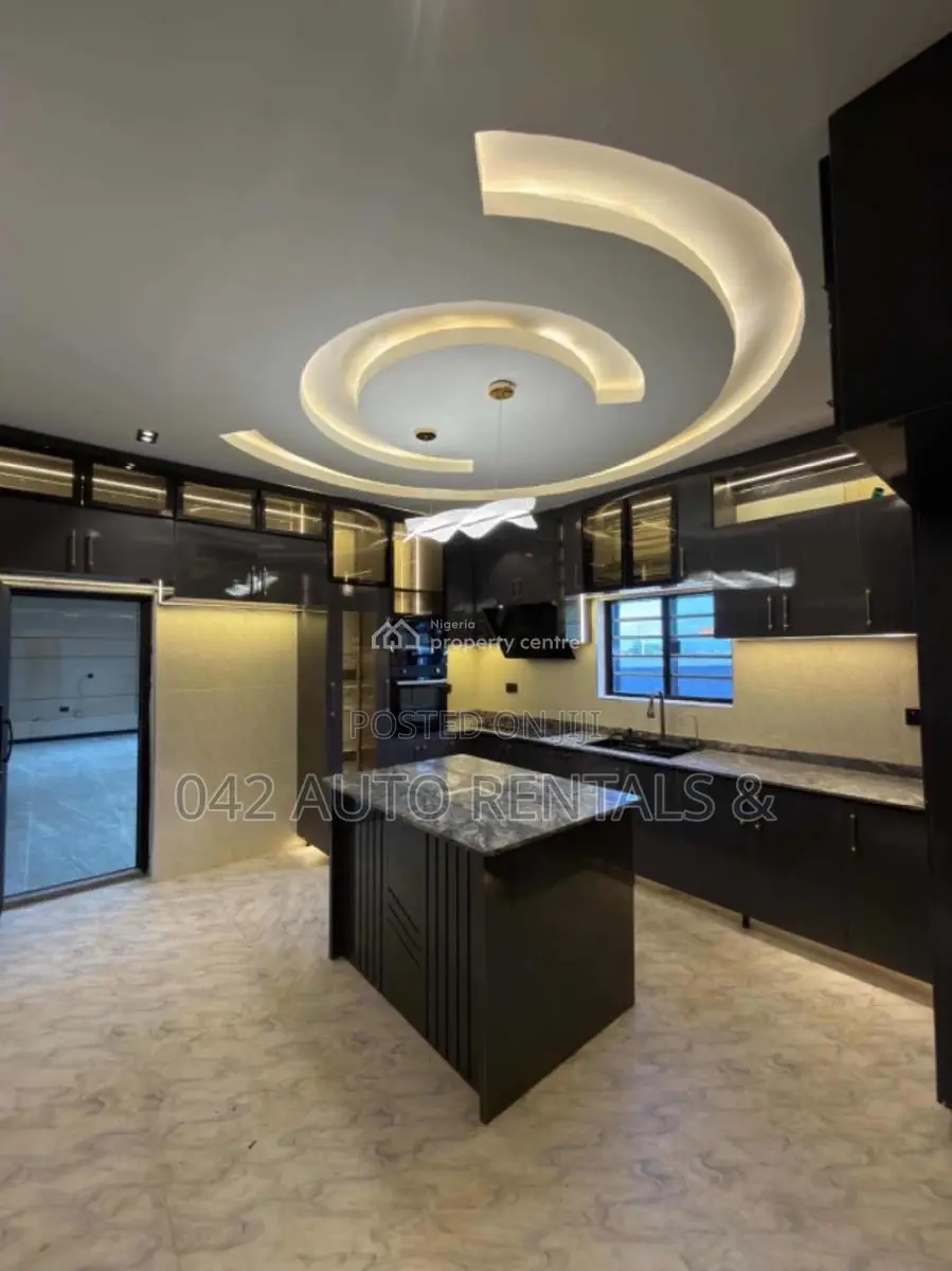 5bdrm Duplex in Transekulu, Enugu for sale