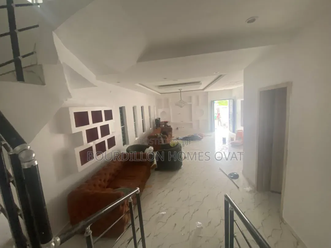 5bdrm Duplex in Chevron Lekki Lagos for rent