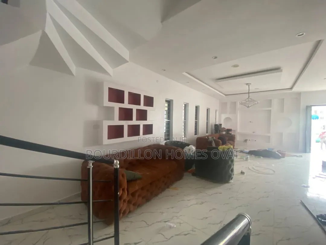 5bdrm Duplex in Chevron Lekki Lagos for rent