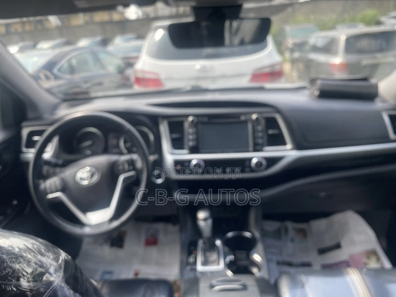 Toyota Highlander SE 4x2 V6 (3.5L 6cyl 8A) 2018 Brown