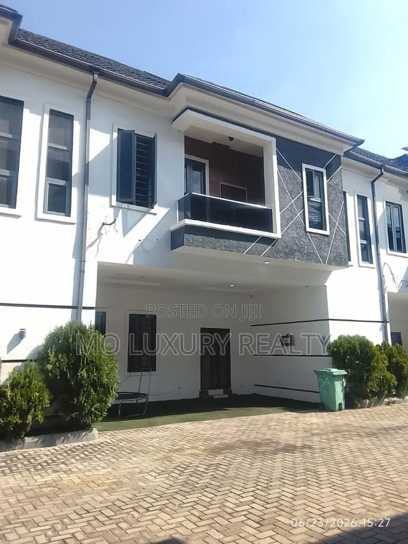 4bdrm Townhouse / Terrace in Chevron for rent