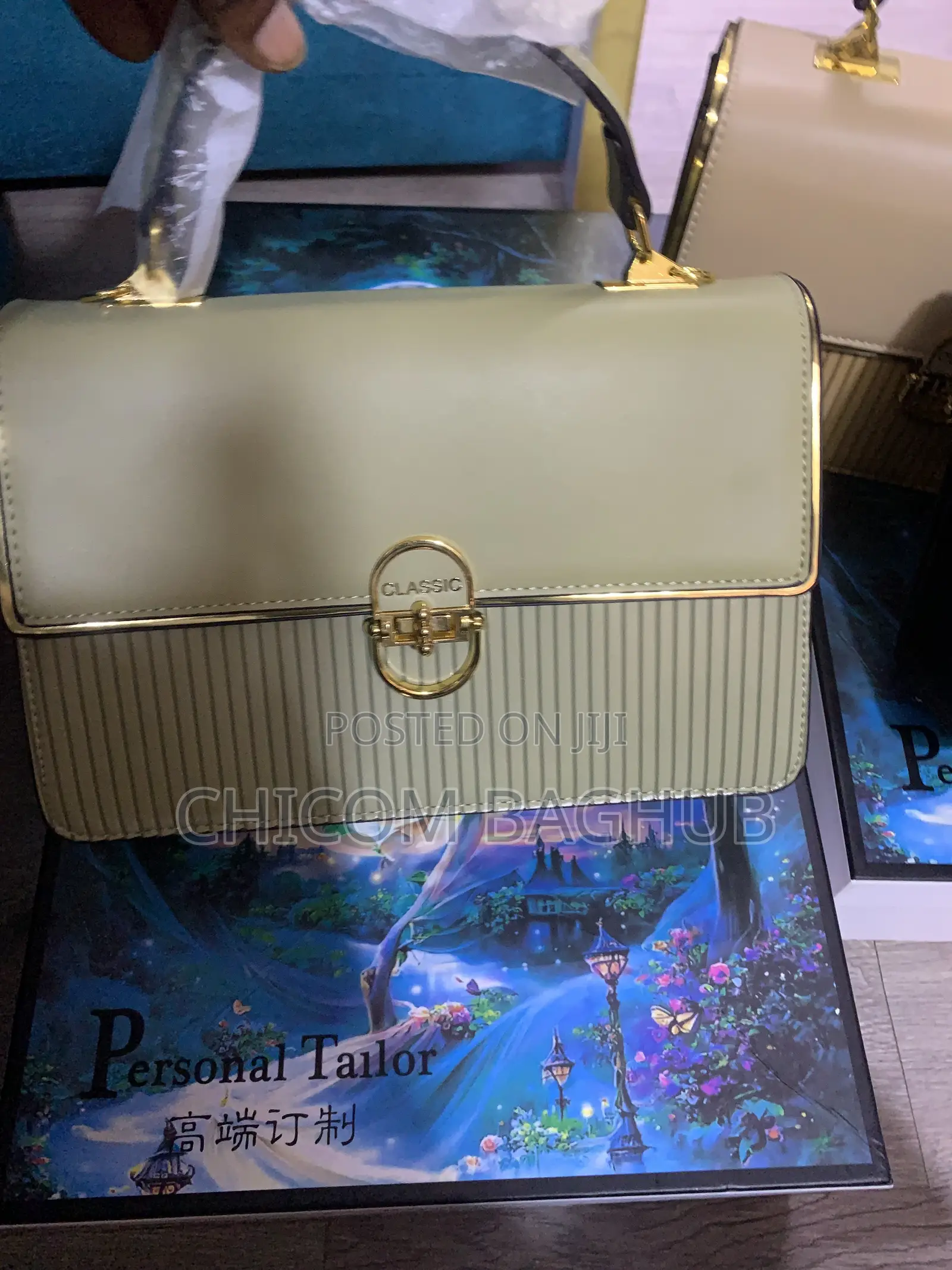 Cool Quality Stock Bag