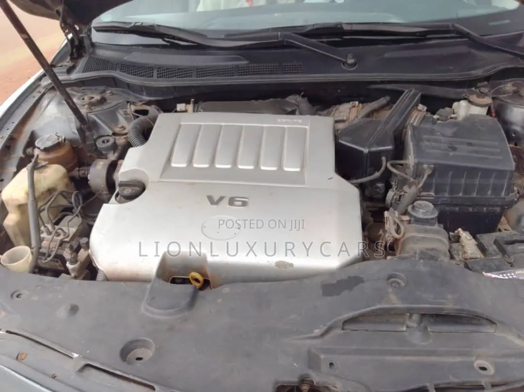 Toyota Camry 2010 Gray