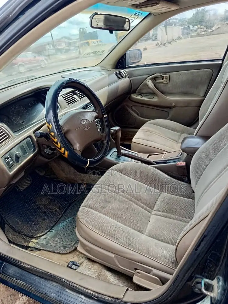 Toyota Camry Automatic 1999 Blue