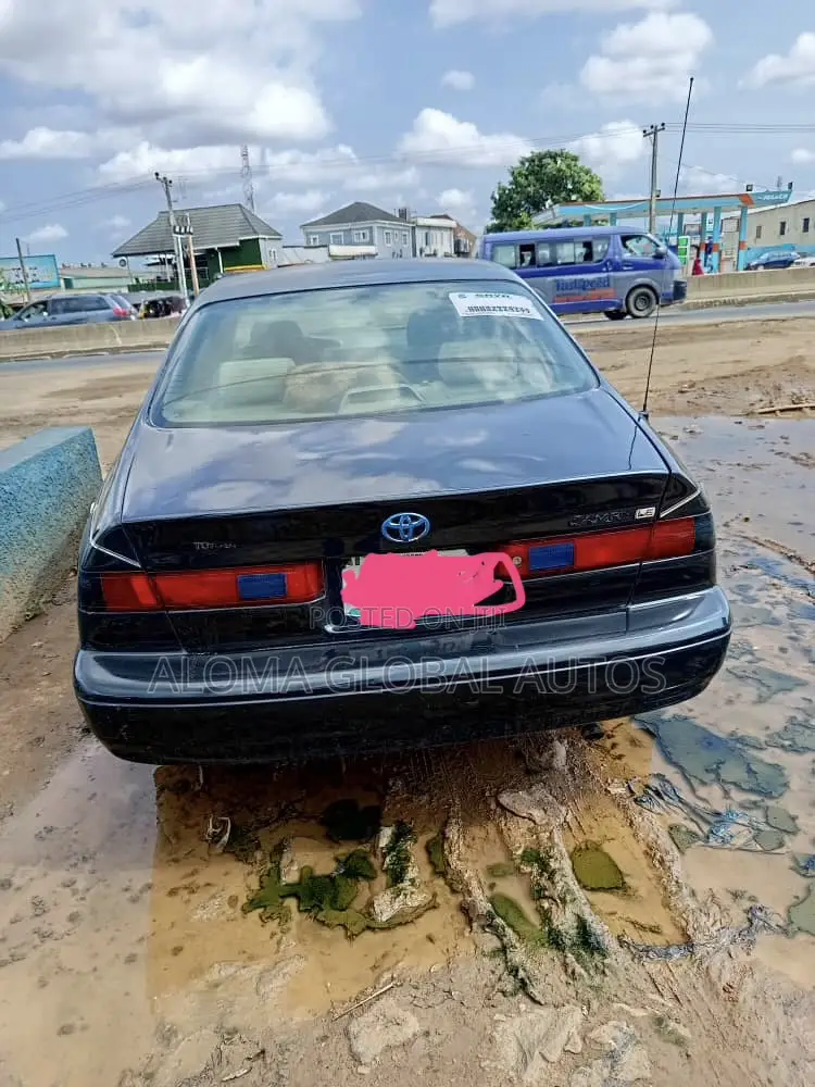 Toyota Camry Automatic 1999 Blue