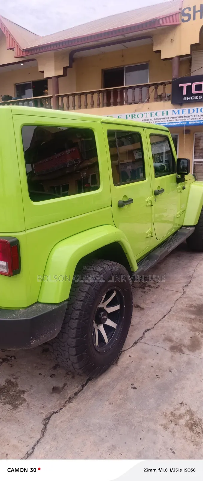 Jeep Wrangler Unlimited Sahara 2013 Green