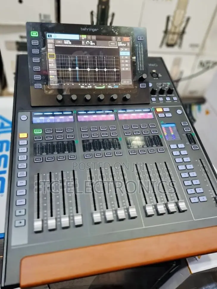Behringer Digital Mixer Wing Compact