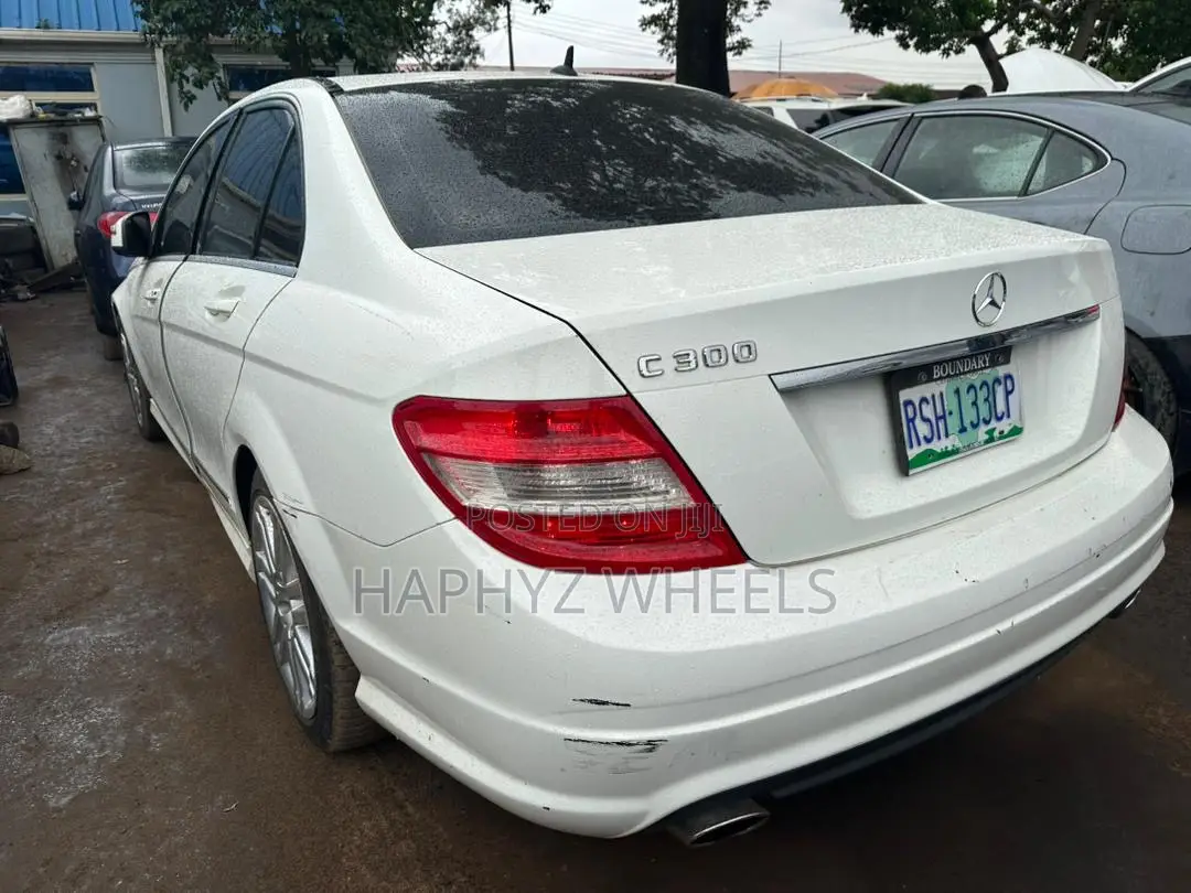 Mercedes-Benz C300 Sport Sedan RWD (3.0L 6cyl 6M) 2009 White
