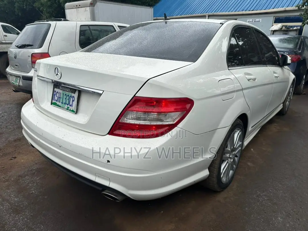 Mercedes-Benz C300 Sport Sedan RWD (3.0L 6cyl 6M) 2009 White