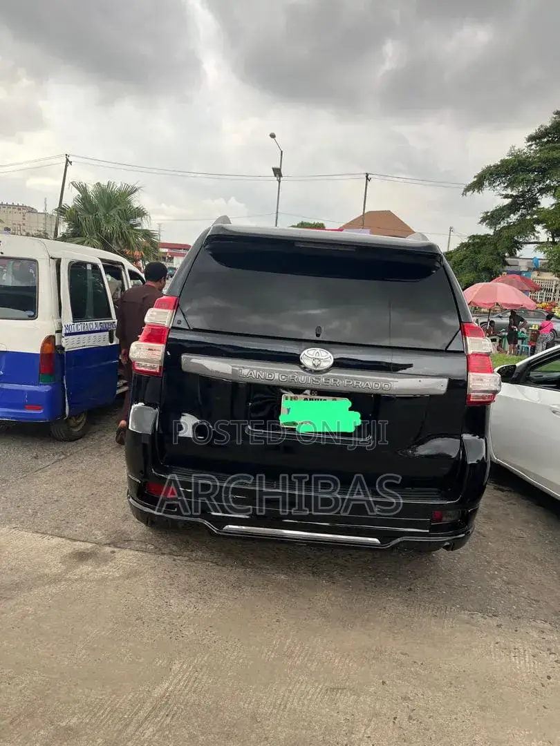 Toyota Land Cruiser Prado 2024 Black