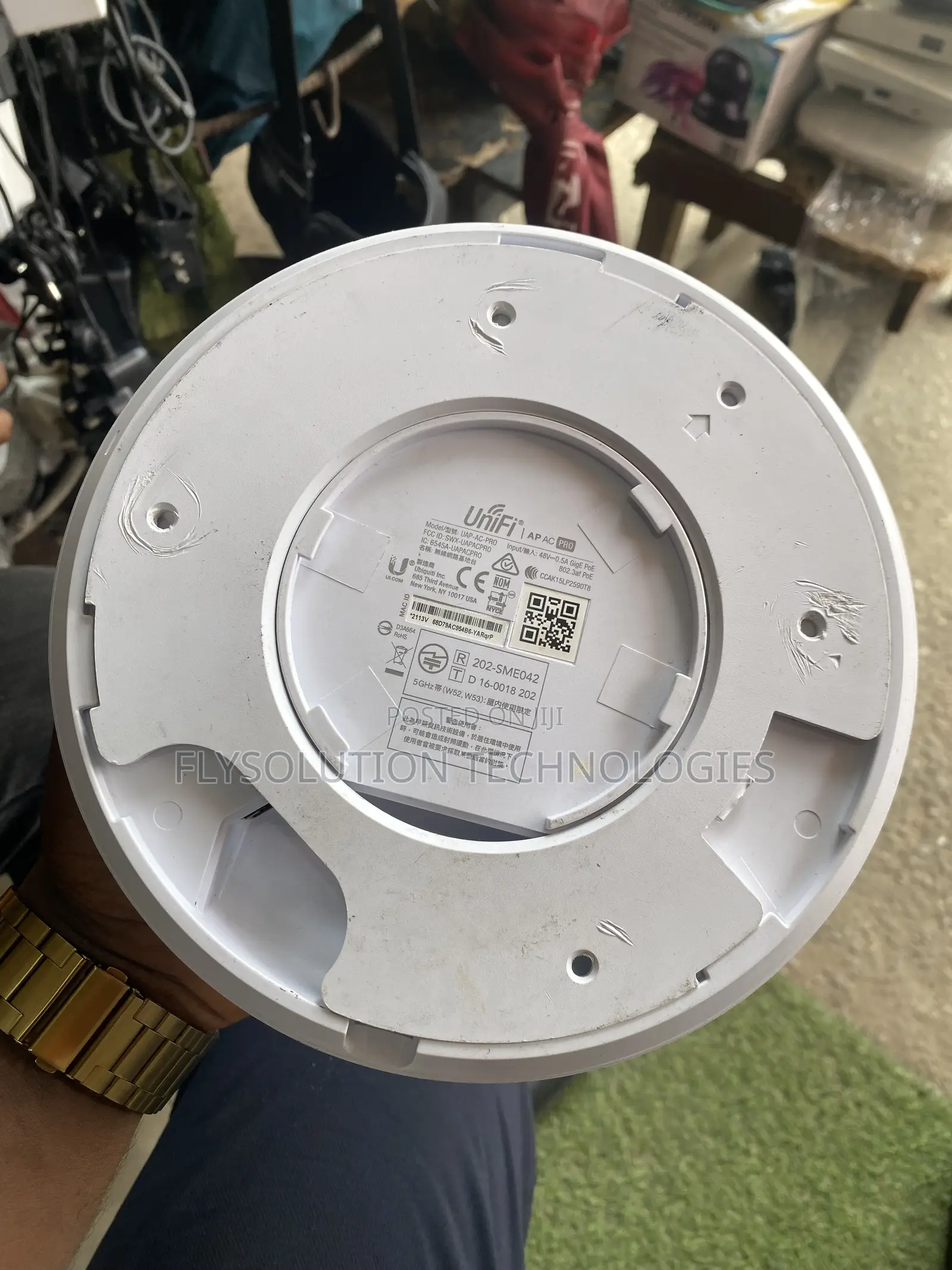 Ubiquiti Unifi Ac Pro (Uap-Ac-Pro) Indoor/Outdoor Wi-Fi Access Point