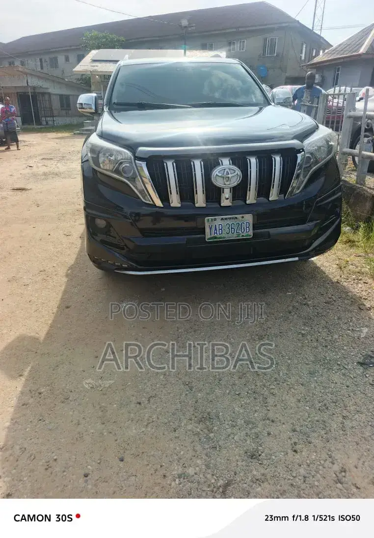 Toyota Land Cruiser Prado 2024 Black