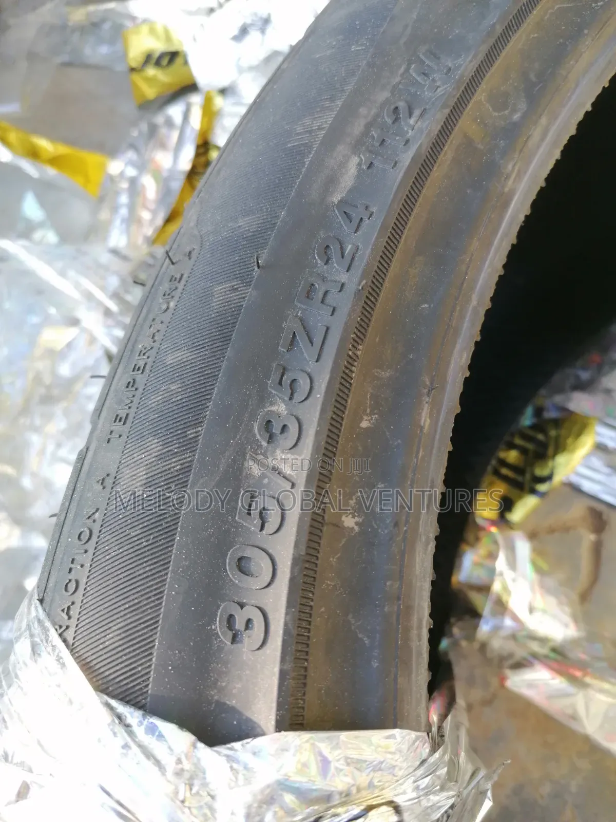 305/35r24 Hugh Premium Tire With Low Profile
