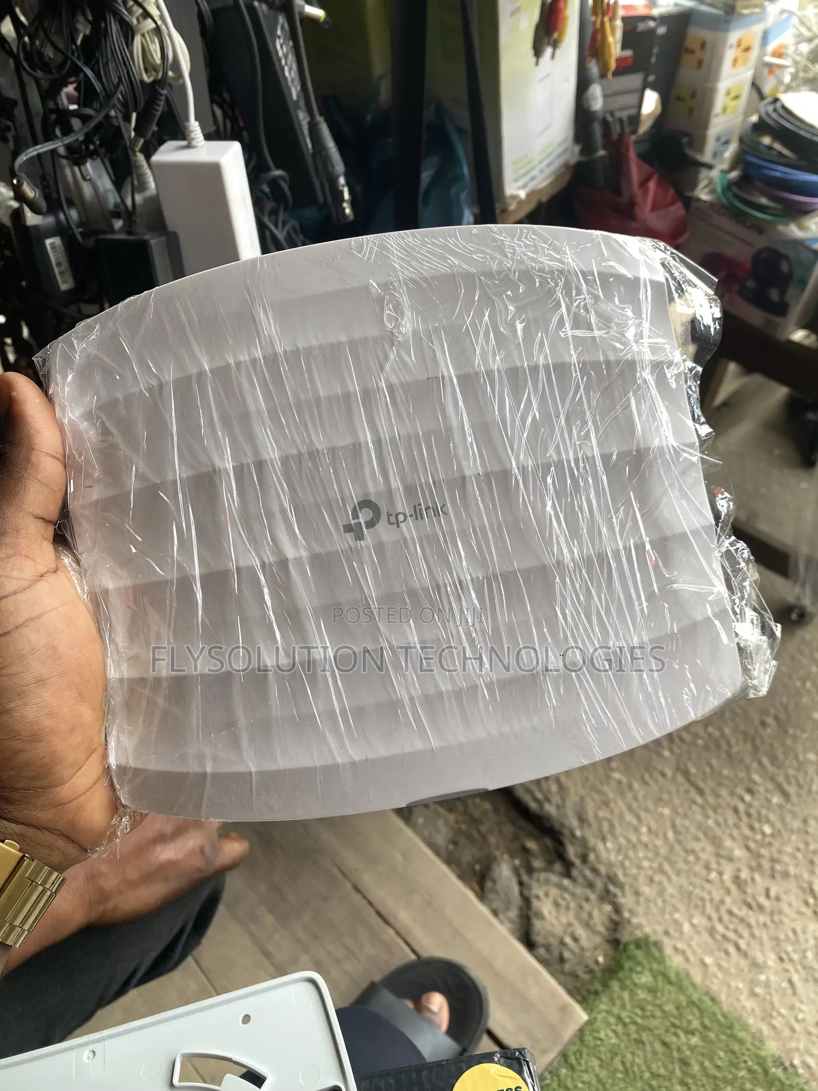 Tp-Link Ac1350 Wireless Dual Band Gigabit Ceiling Mount Access Point