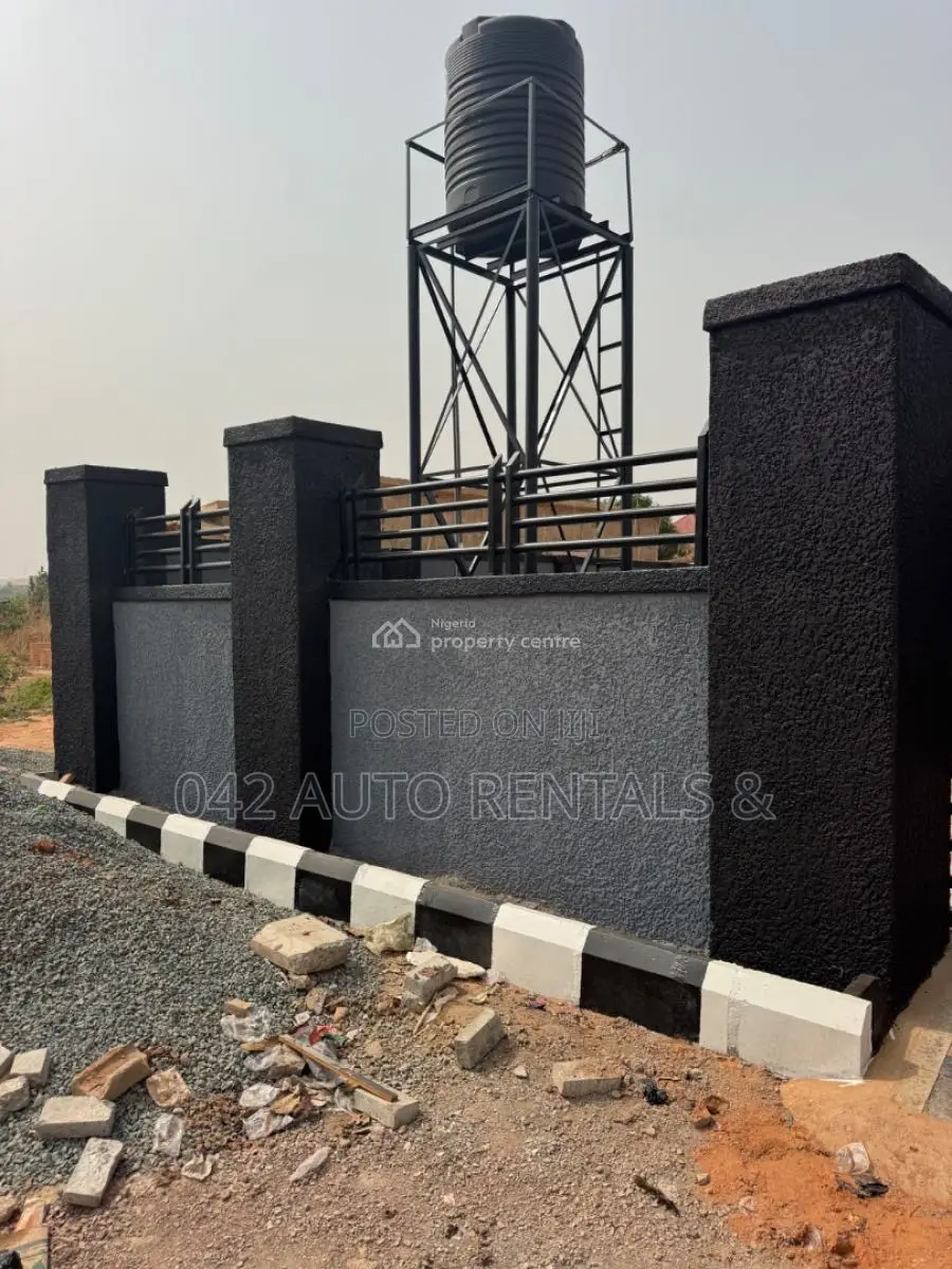 4bdrm Bungalow in Harmony Estate, Enugu for sale