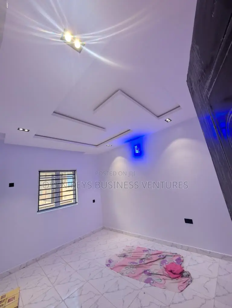 Furnished 3bdrm Bungalow in Ajimobi, Idishin for sale