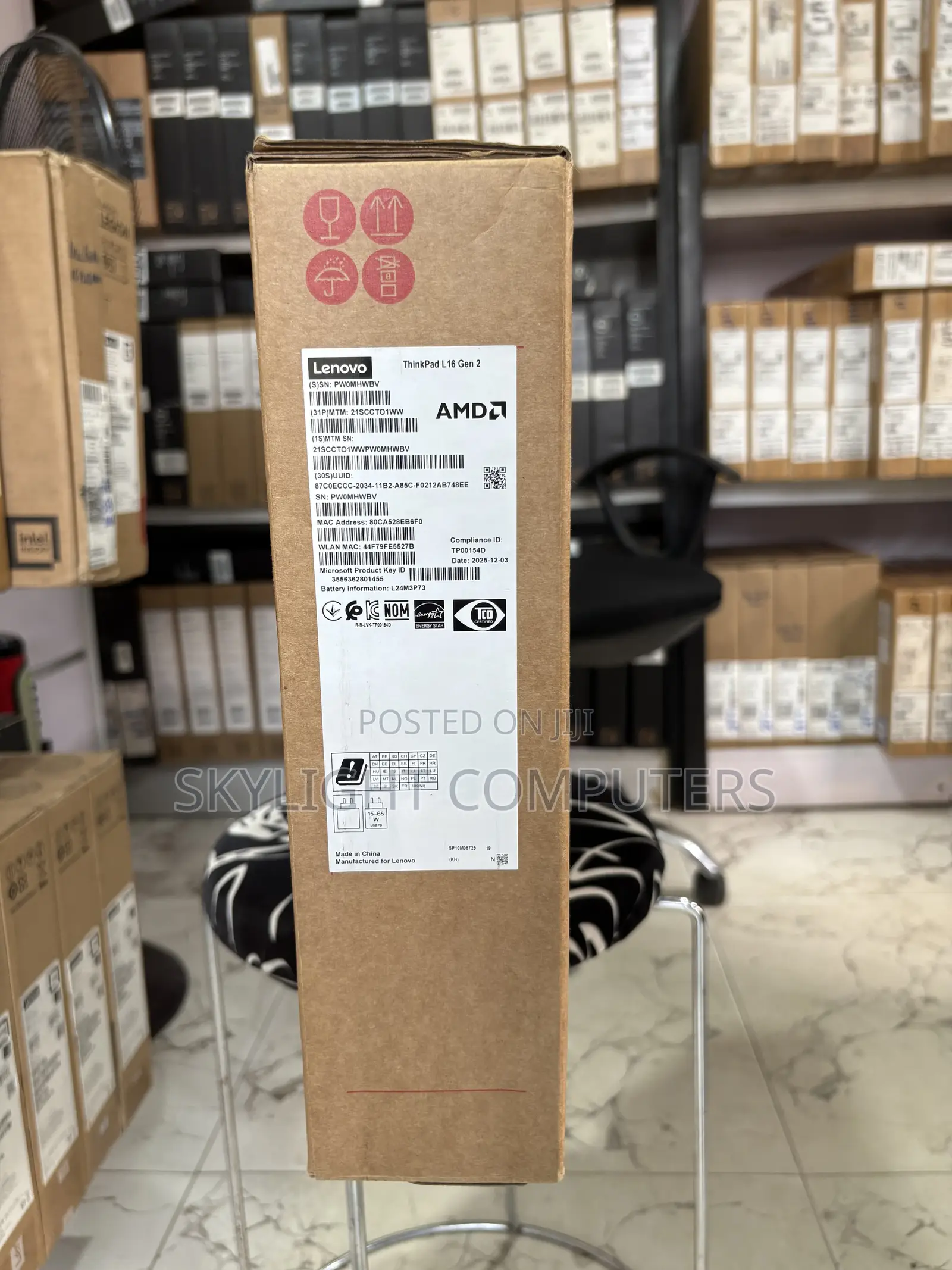 New Laptop Lenovo 16GB AMD Ryzen 5 SSD 512GB