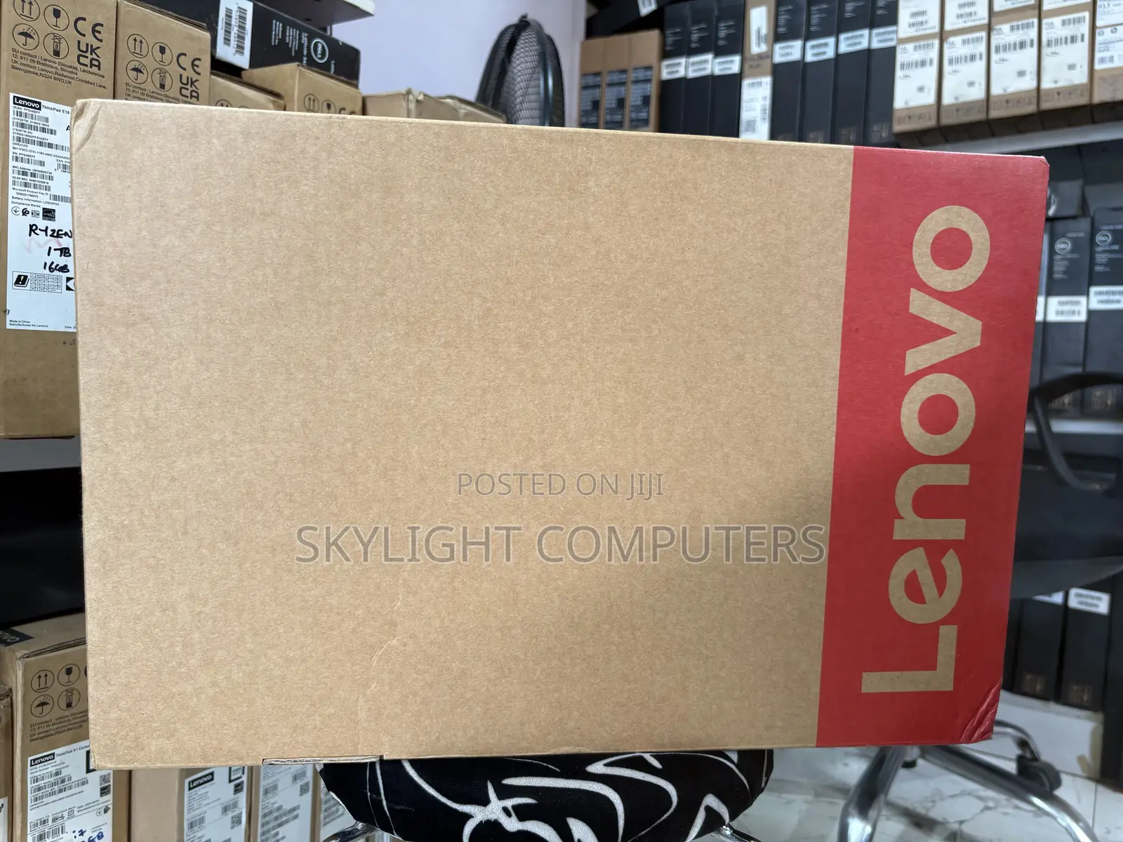 New Laptop Lenovo 16GB AMD Ryzen 5 SSD 512GB