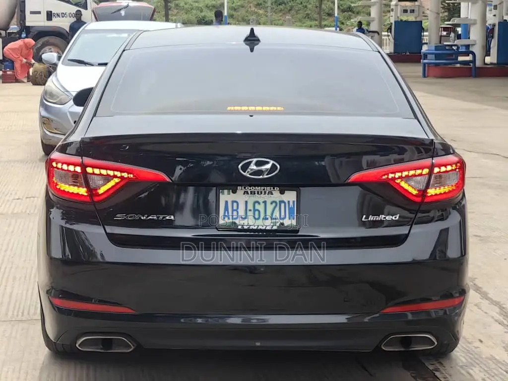 Hyundai Sonata Limited Sedan FWD (2.4L 4cyl 6A) 2016 Black